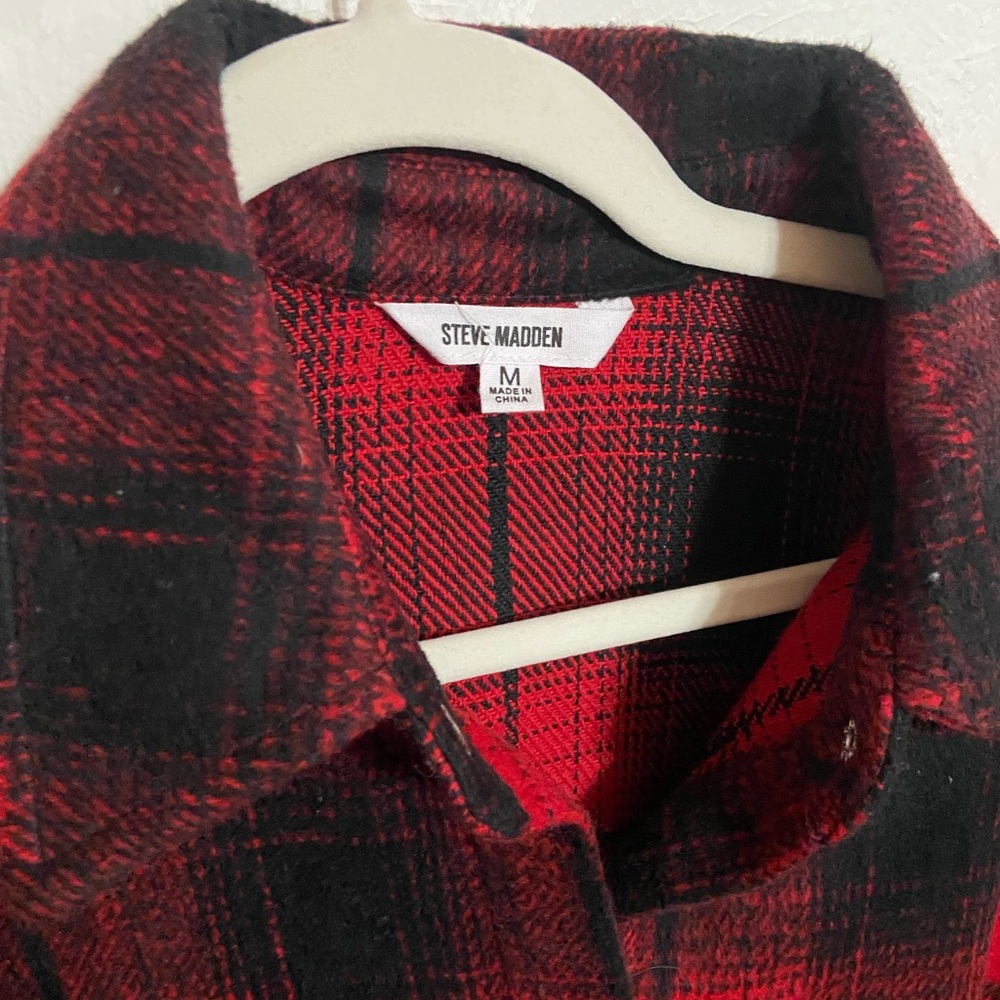 Steve Madden Sophia Red and Black Checkered Shacket - Picture 5 of 5